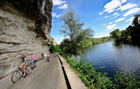 Dordogne Family Adventure Tour