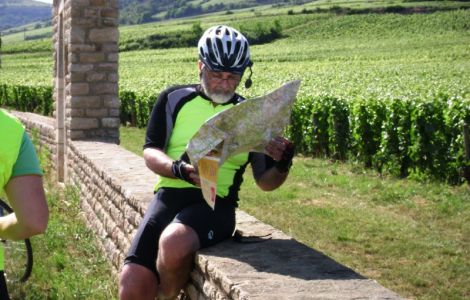 Burgundy Bike Tour - BEAUNE BASED STAR -